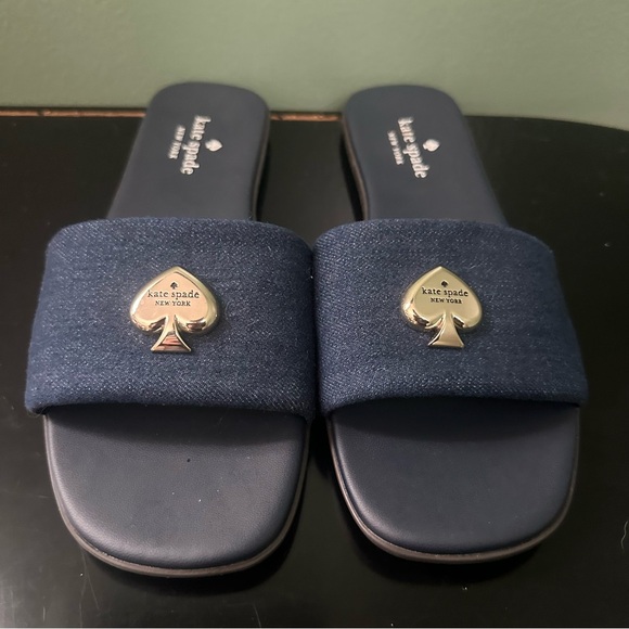 Kate Spade “Kendall” Dark Wash Denim Spade Logo Slide Sandals Size 9.5B - Picture 7 of 8